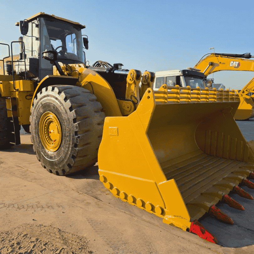 CAT 980L loader in the CTC yard.