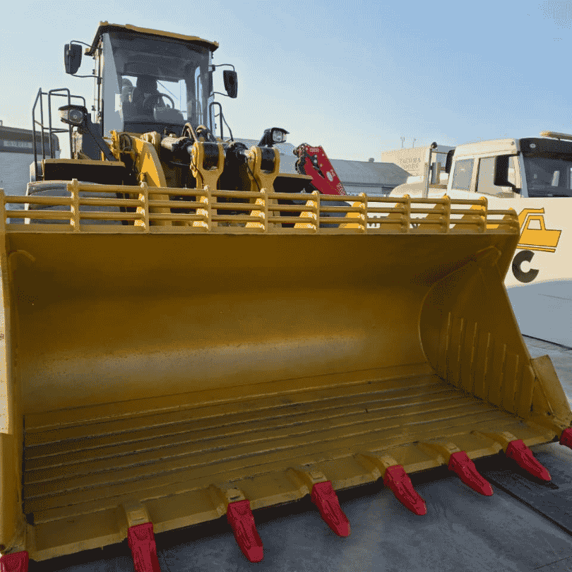 CAT 980L loader in the CTC yard.