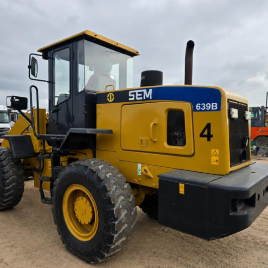 SEM 639B loader in the CTC yard.