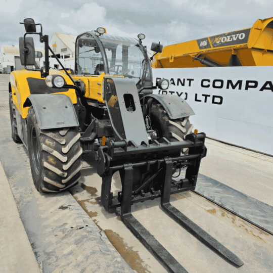 New Holland TH7.32 Telehandler in the CTC yard.